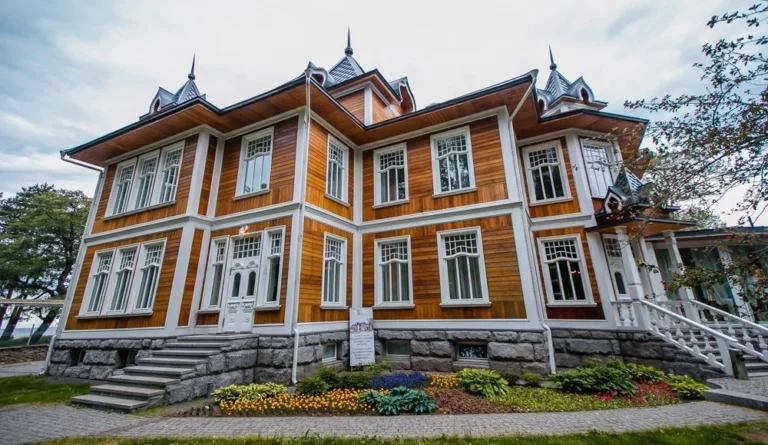 Выбрать Отель Финляндия (Сестрорецк)